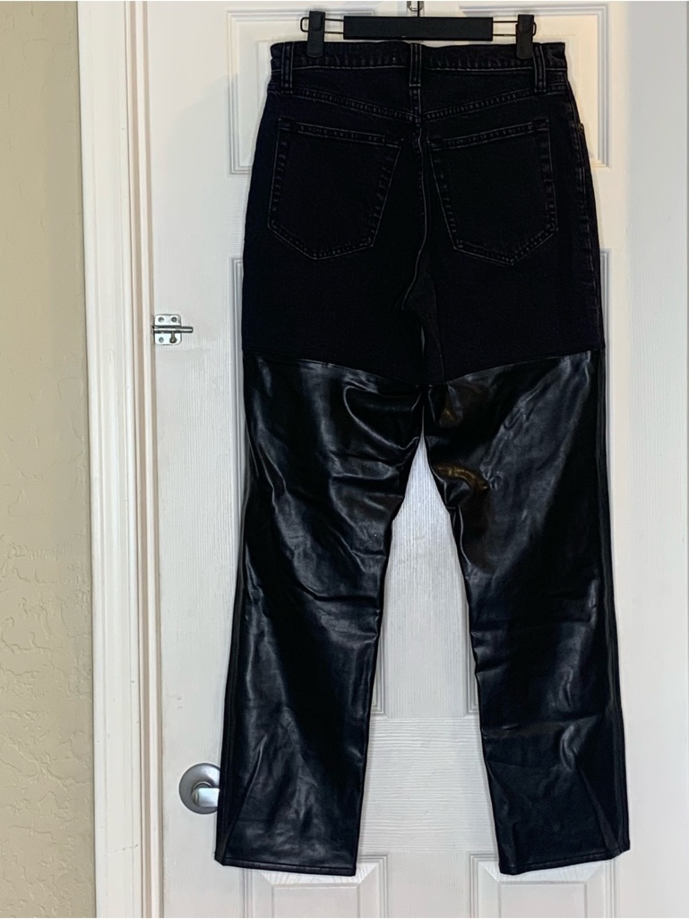 Abercrombie & Fitch The 90s Straight Ultra High Rise Mixed Fabric Jeans Size 6 - Picture 4 of 12